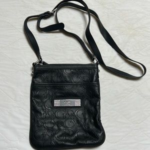 black cross body purse